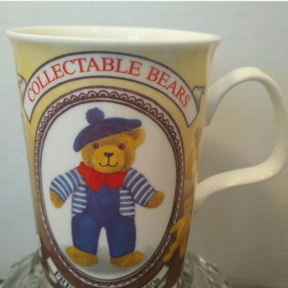 Collectible Bears Mug by Roy Kirkham England, Fren